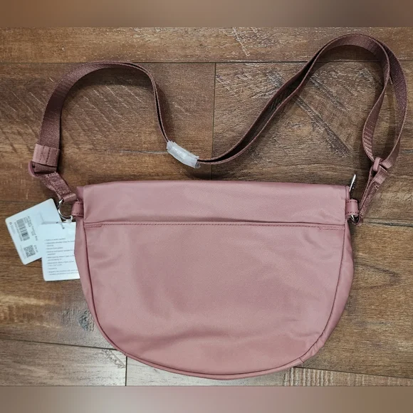 NWT Lululemon All Night Festival Bag, 5L - Picture 2 of 13